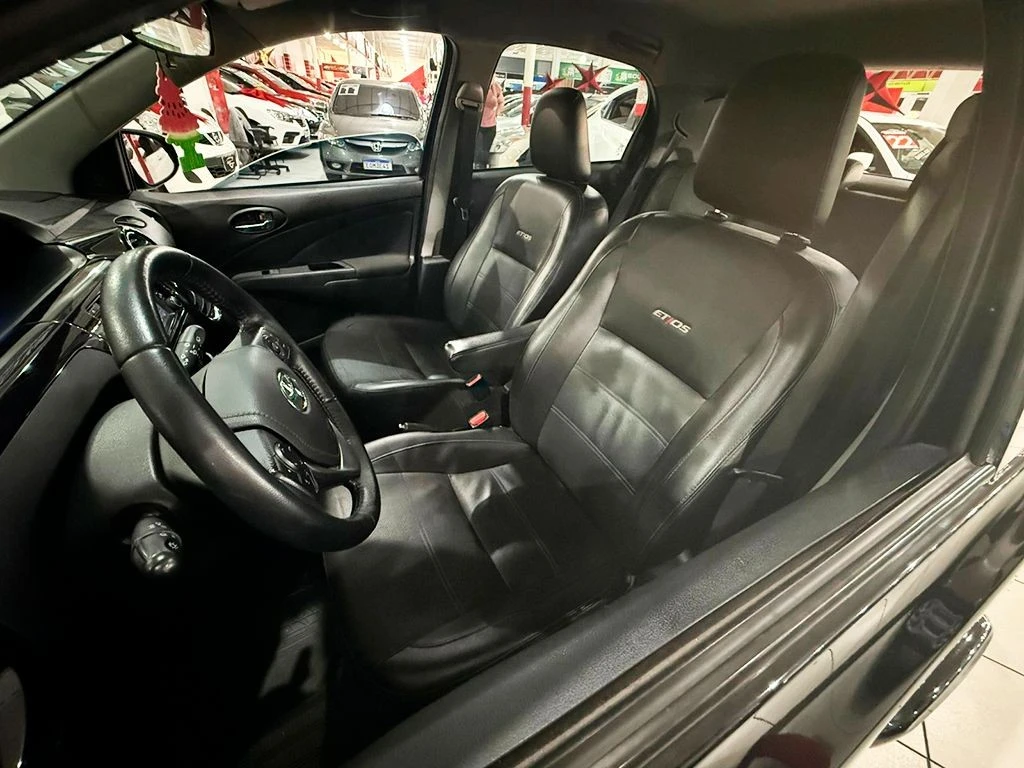 TOYOTA ETIOS