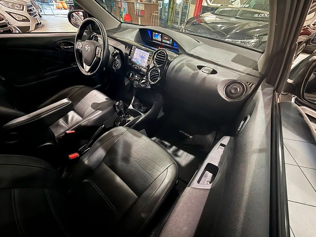 TOYOTA ETIOS