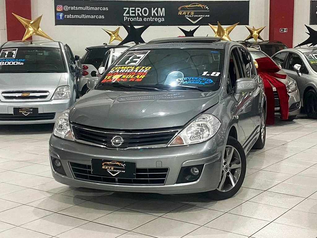 NISSAN TIIDA