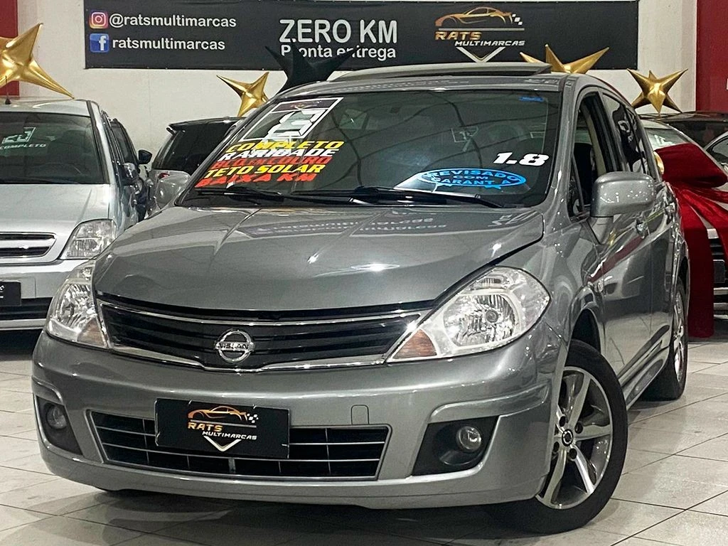 NISSAN TIIDA