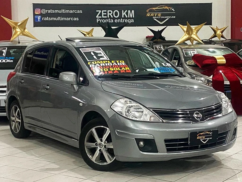 NISSAN TIIDA