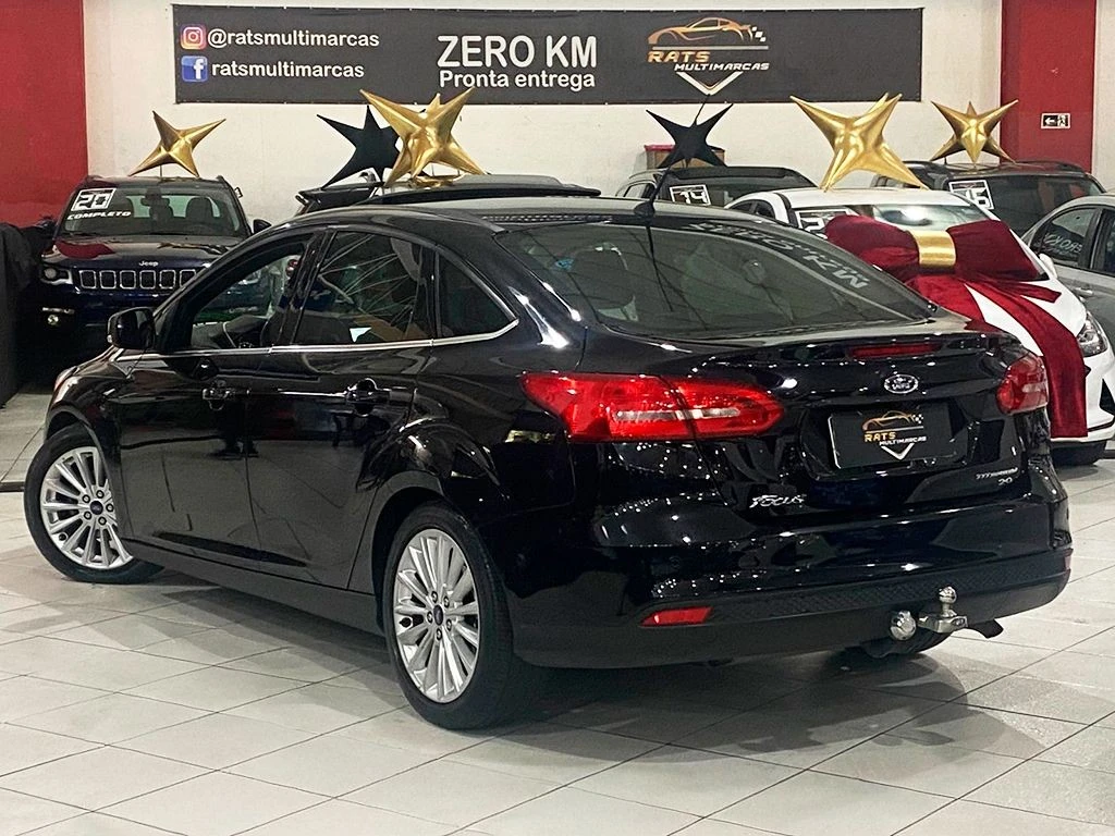 FORD FOCUS