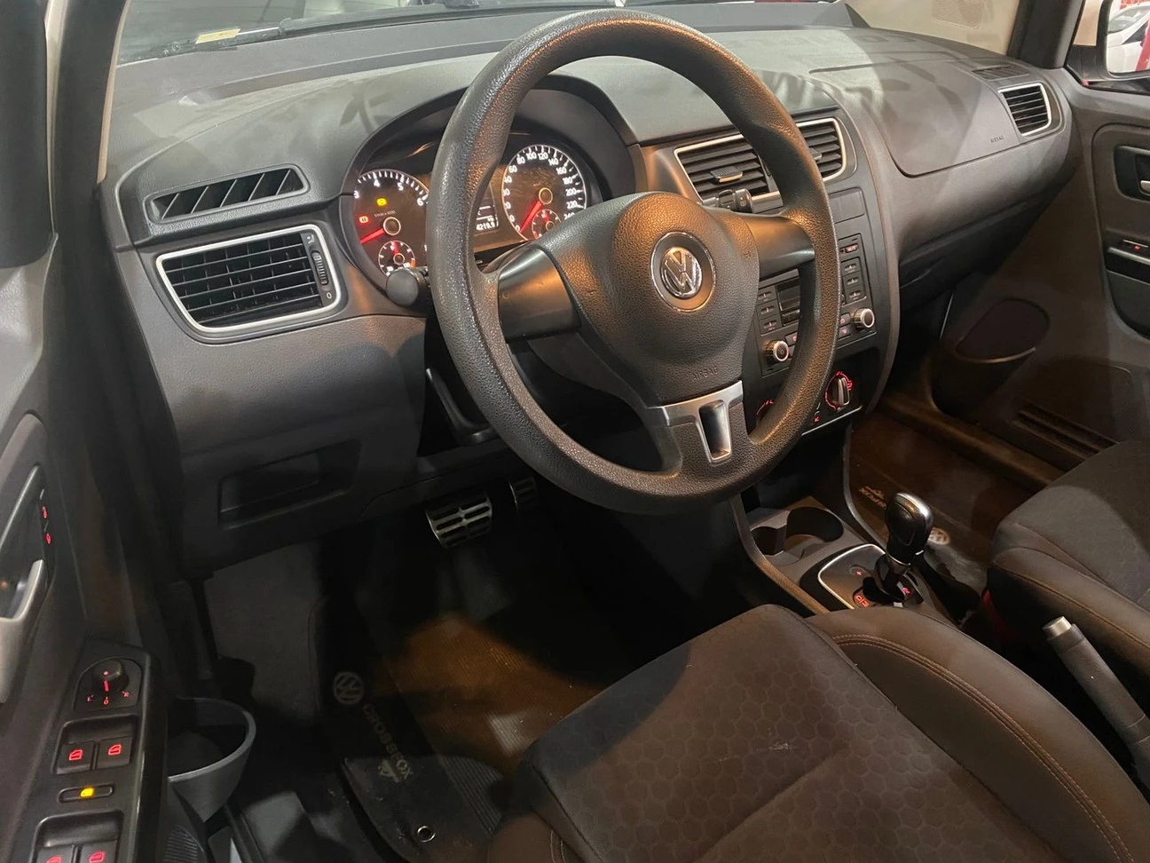 VOLKSWAGEN CROSSFOX