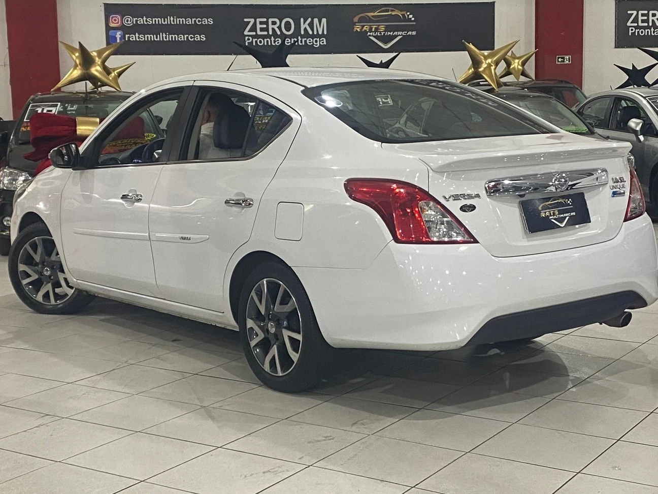 NISSAN VERSA