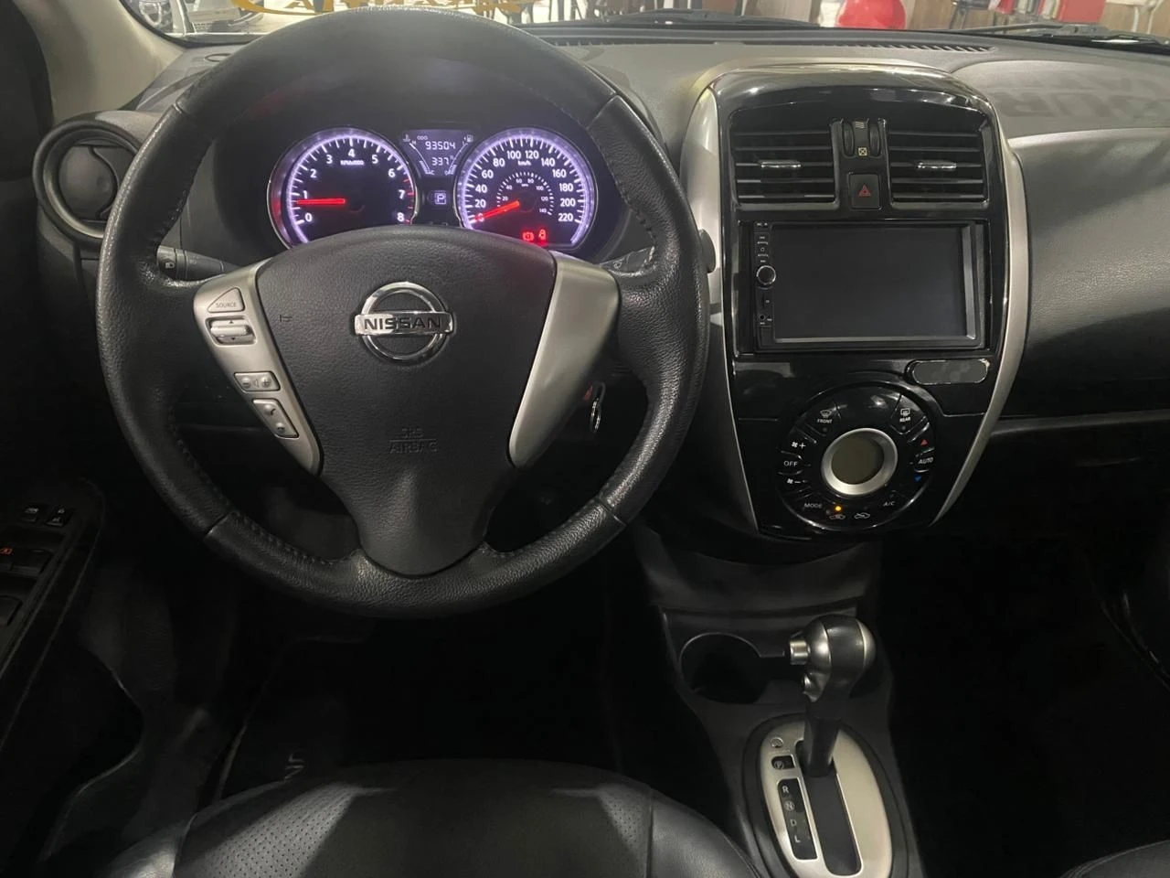 NISSAN VERSA