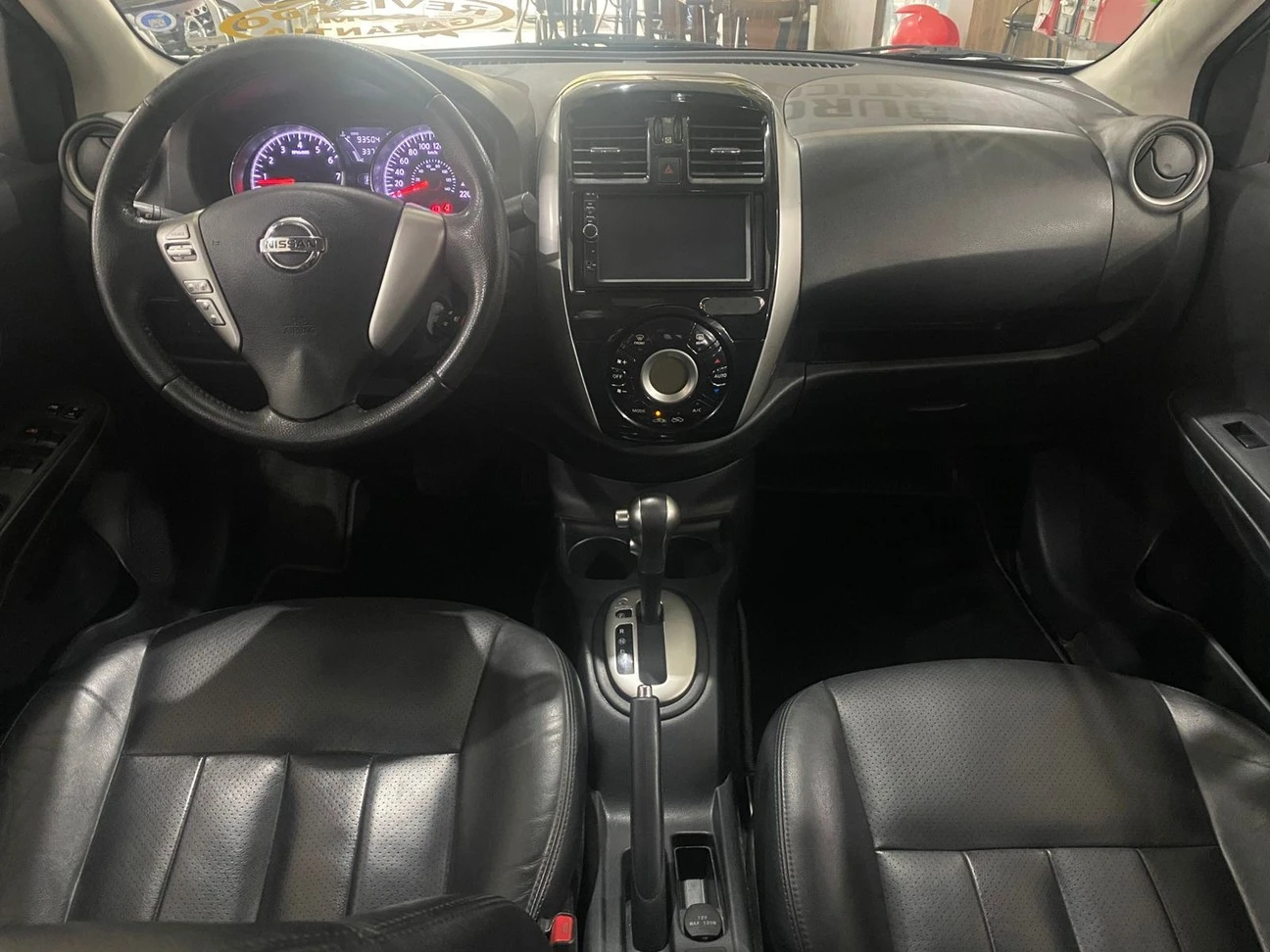 NISSAN VERSA