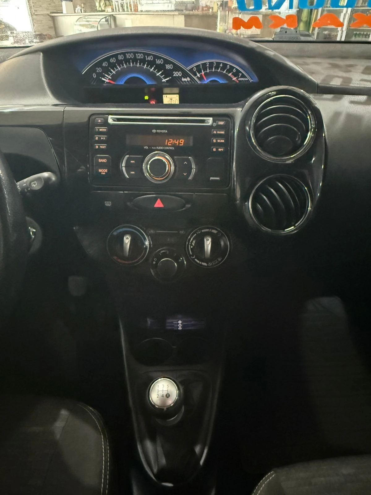 TOYOTA ETIOS CROSS