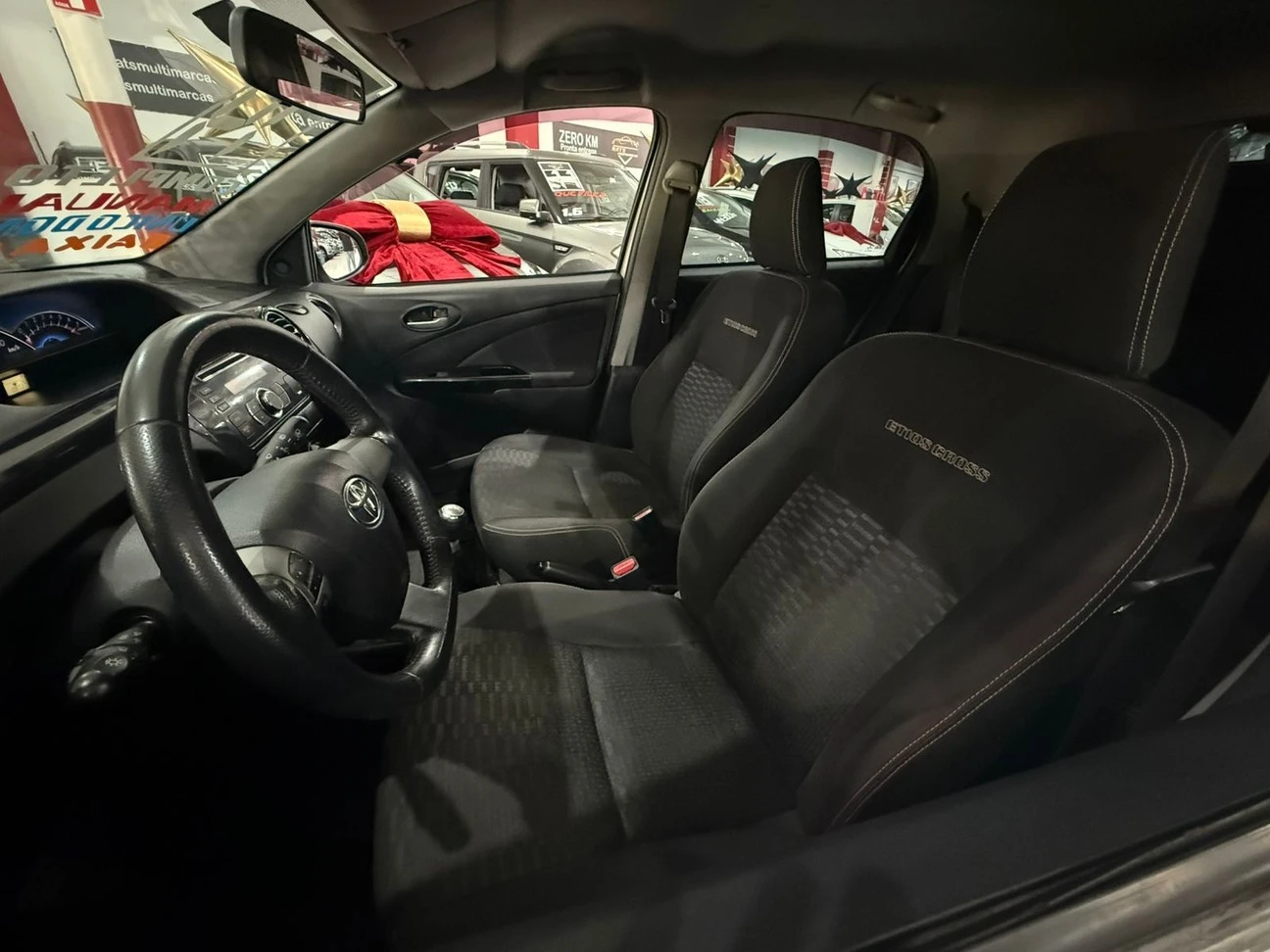 TOYOTA ETIOS CROSS