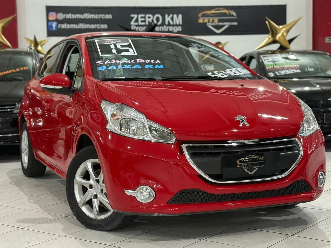 PEUGEOT 208