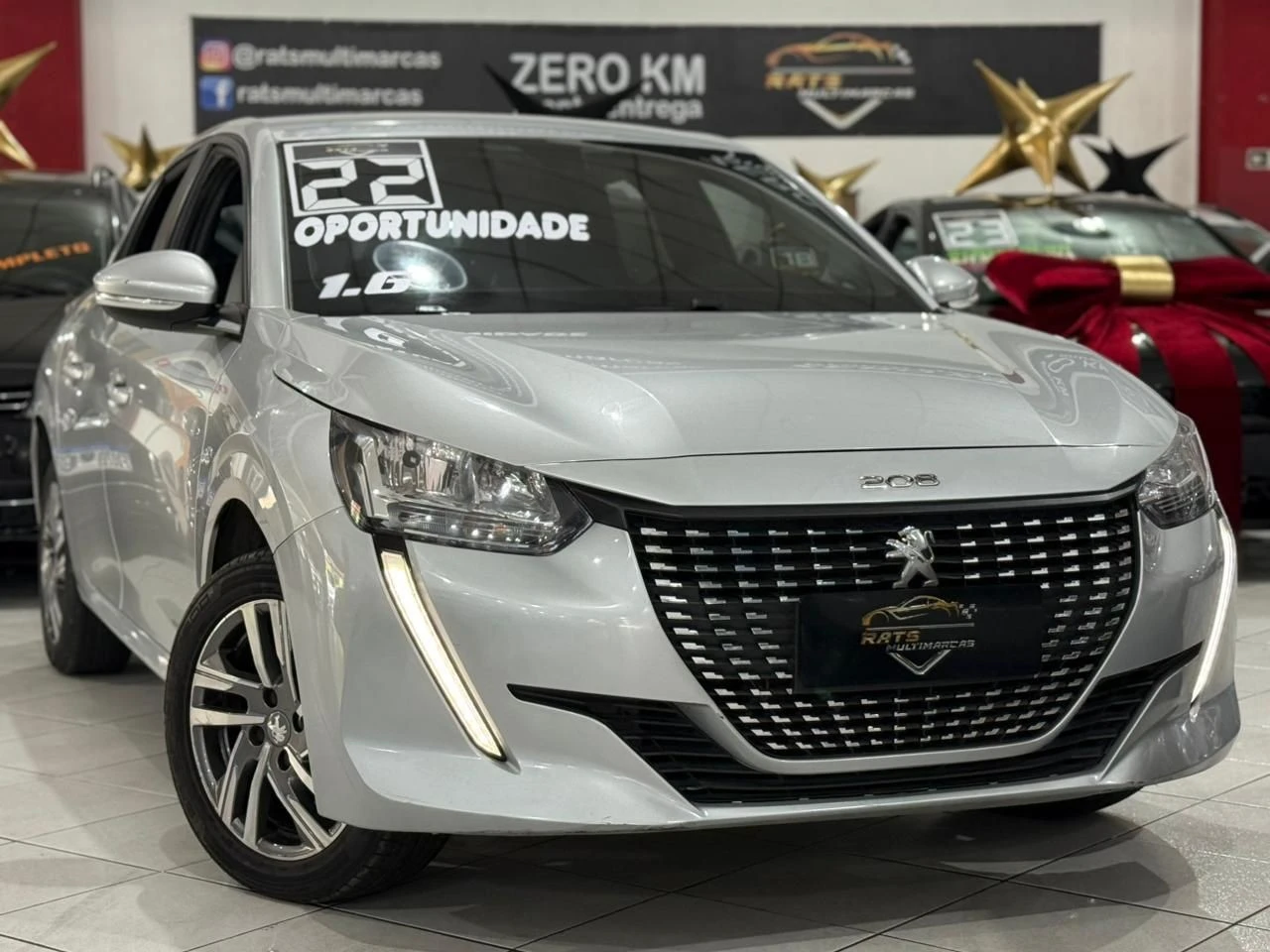 PEUGEOT 208