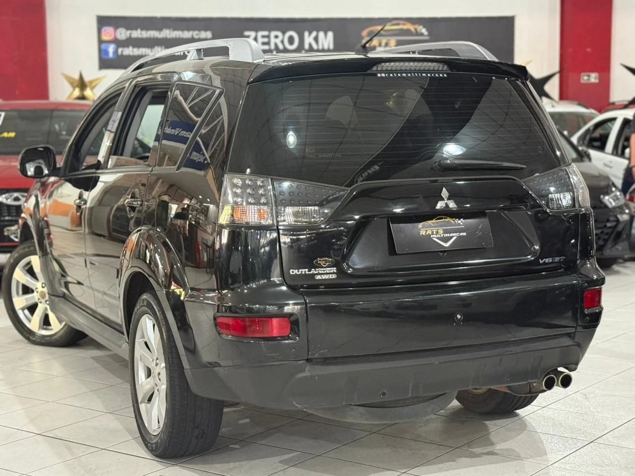 MITSUBISHI OUTLANDER