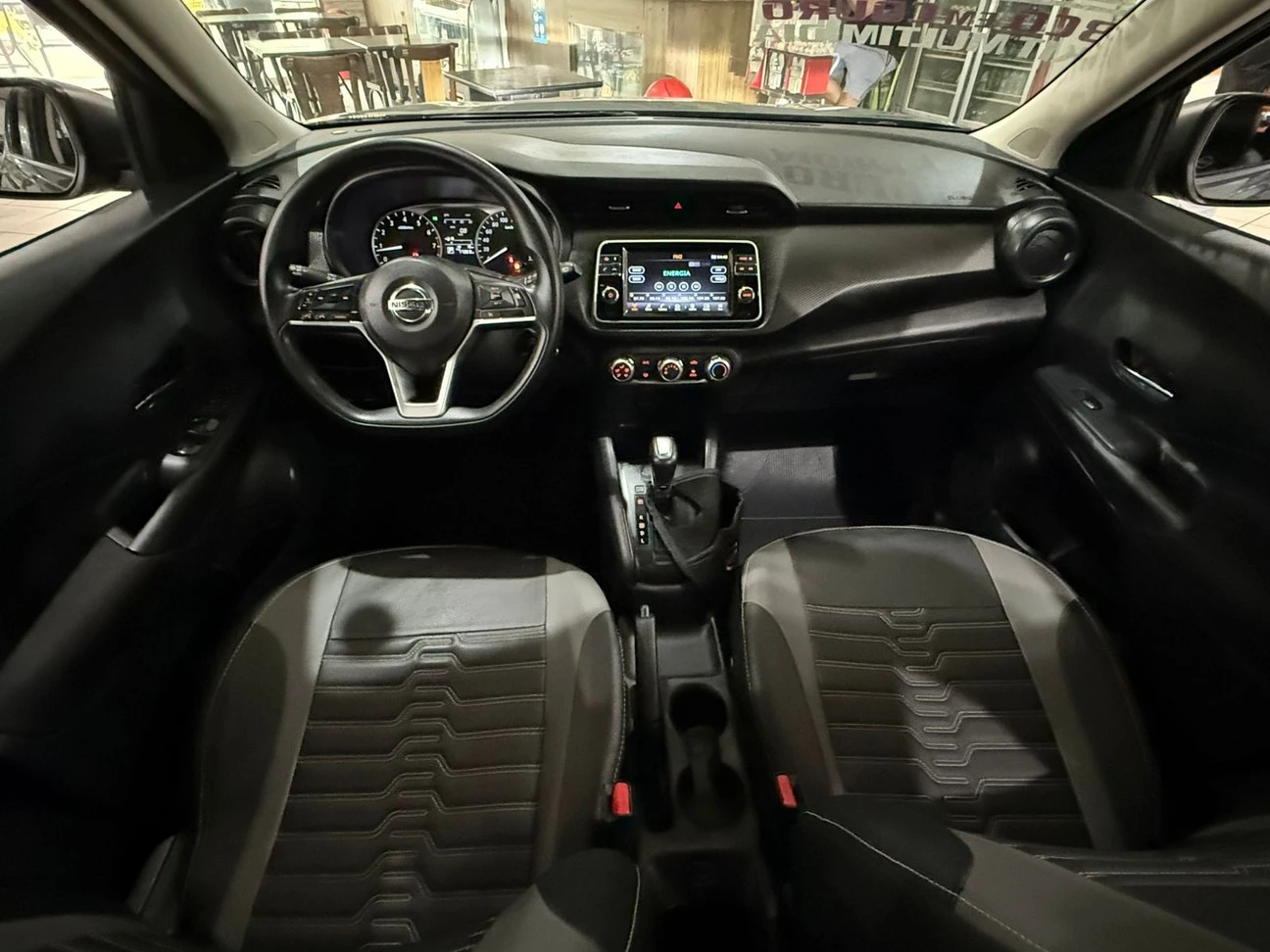 NISSAN KICKS