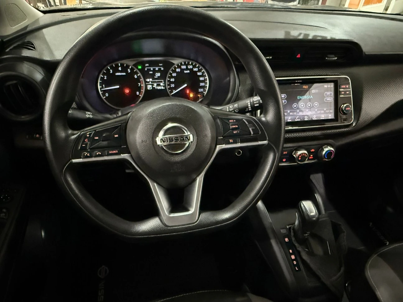 NISSAN KICKS