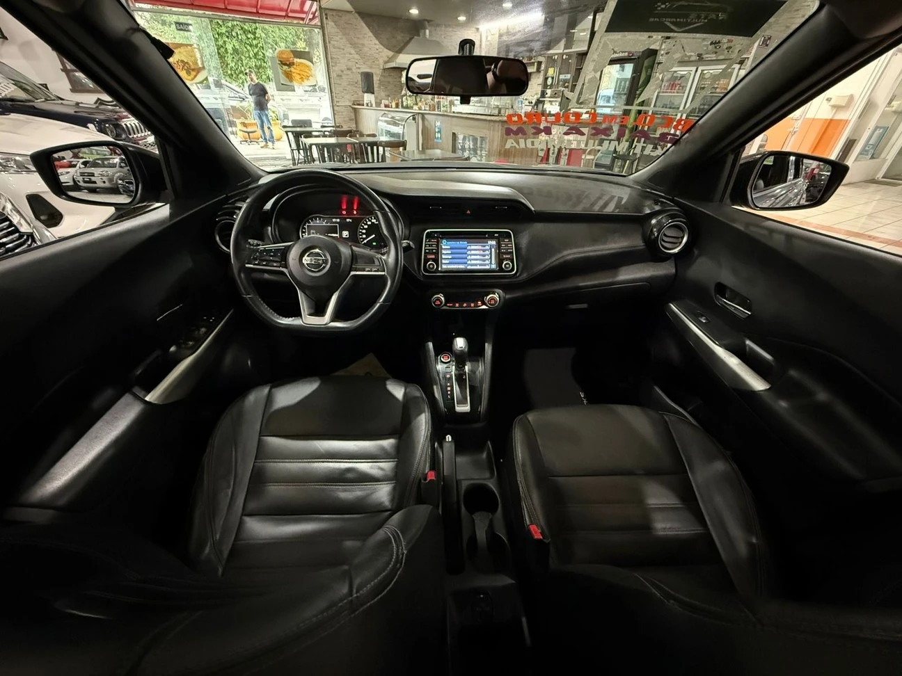 NISSAN KICKS