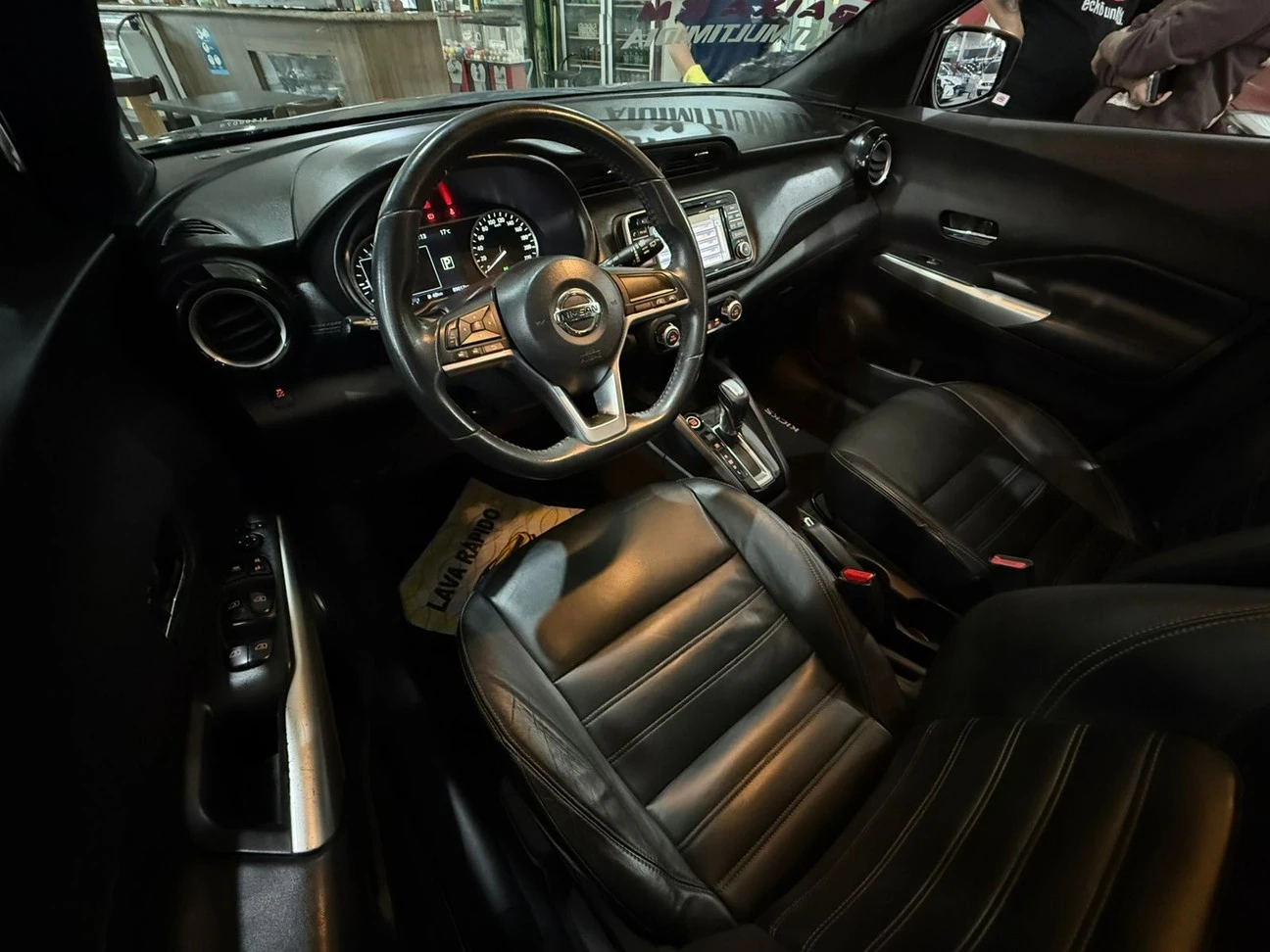 NISSAN KICKS