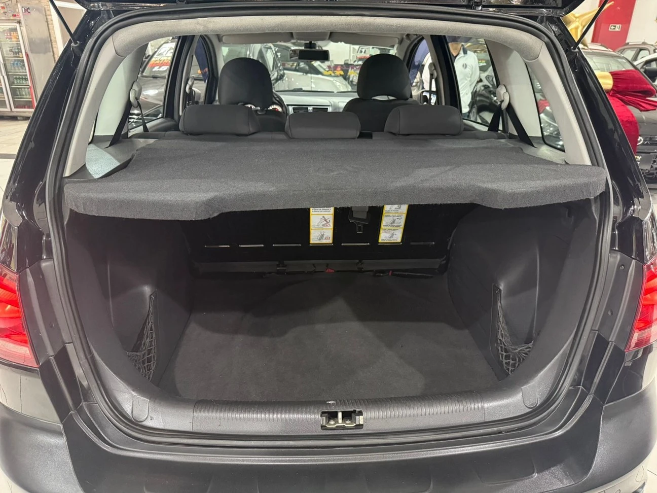 VOLKSWAGEN SPACE CROSS