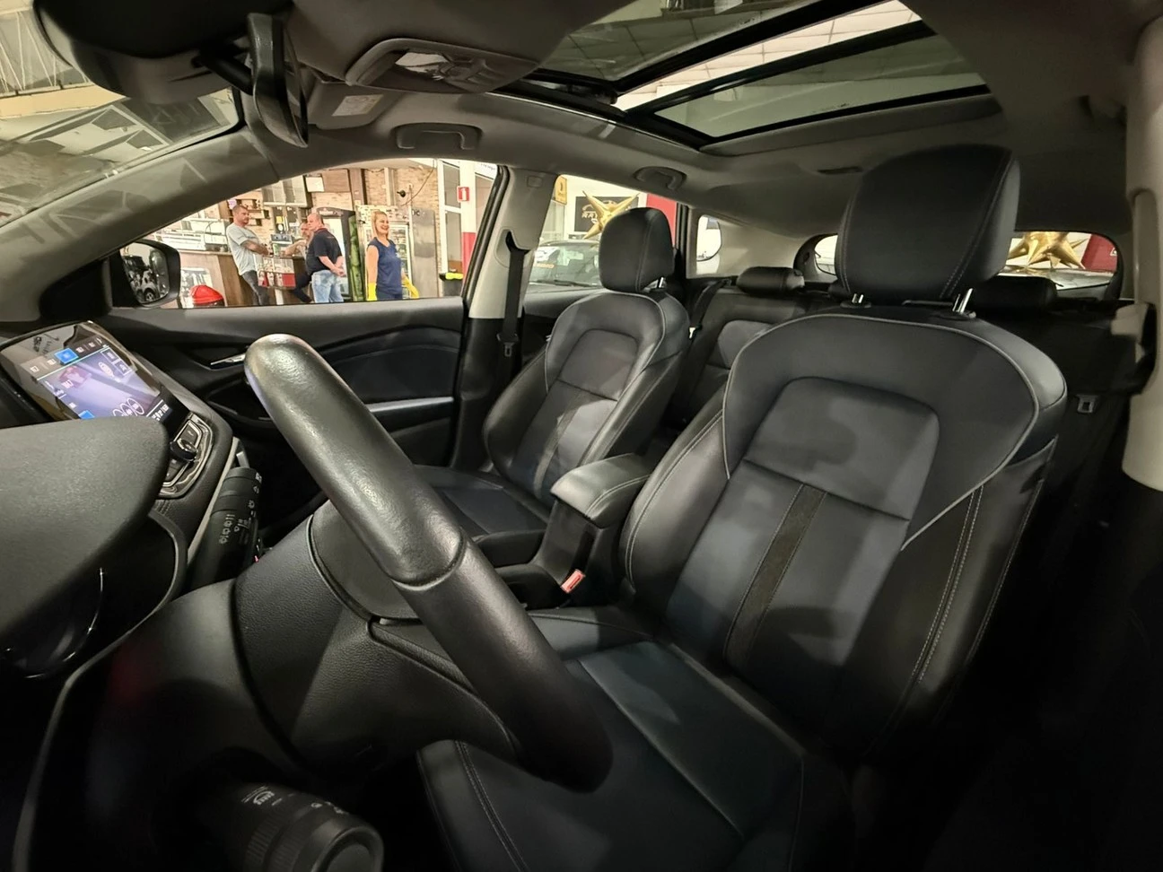 CHEVROLET TRACKER