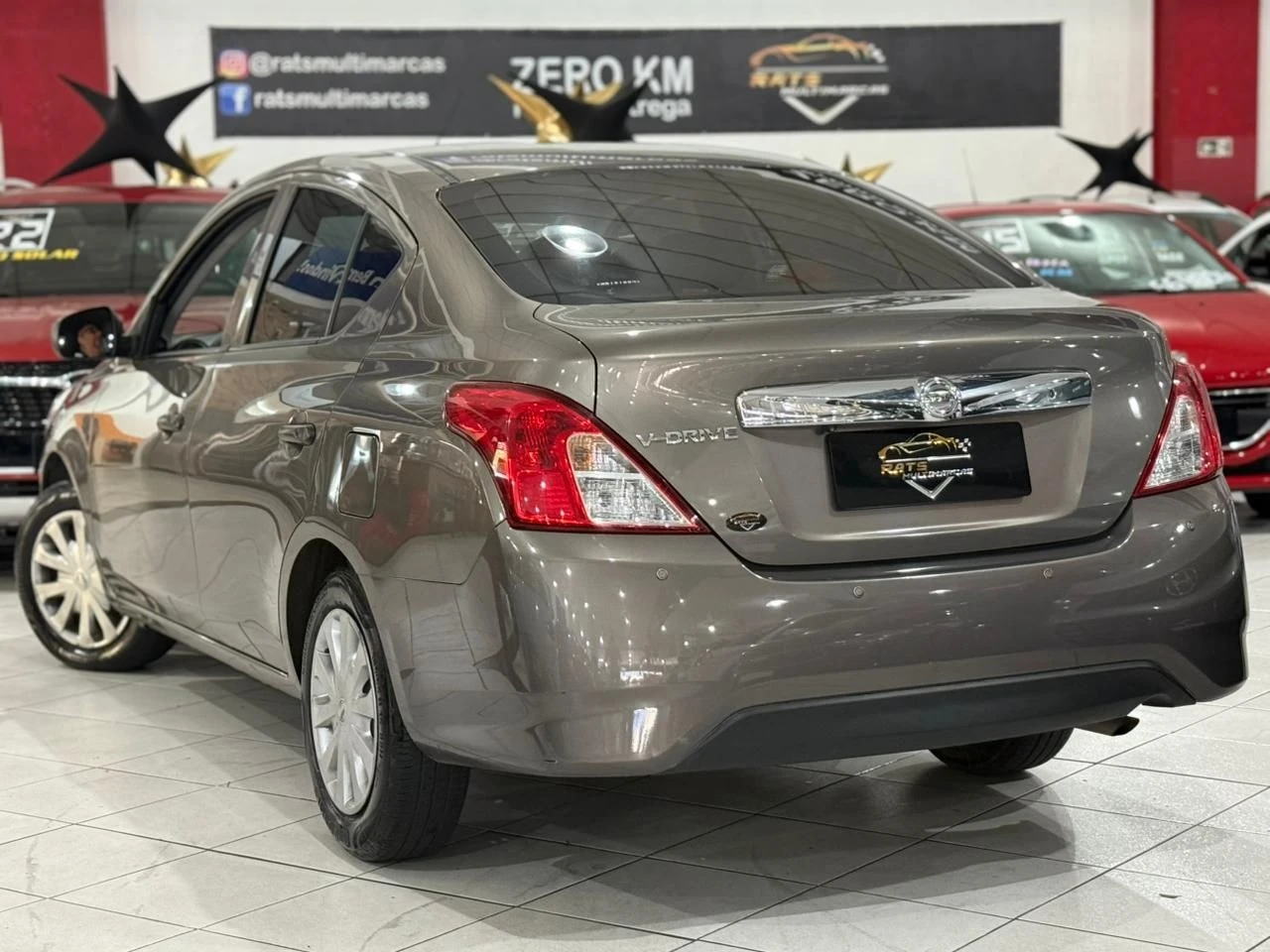 NISSAN VERSA