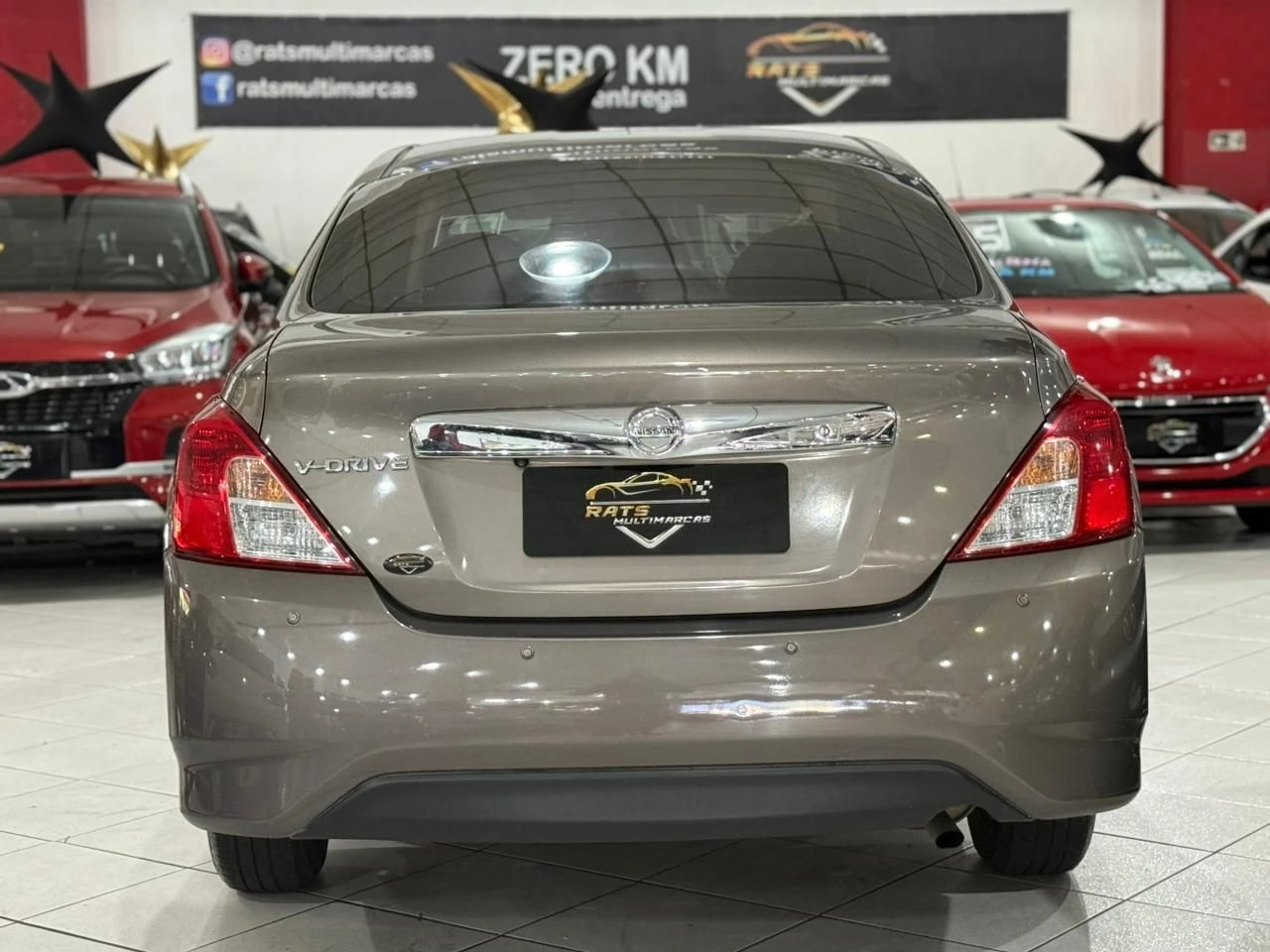 NISSAN VERSA