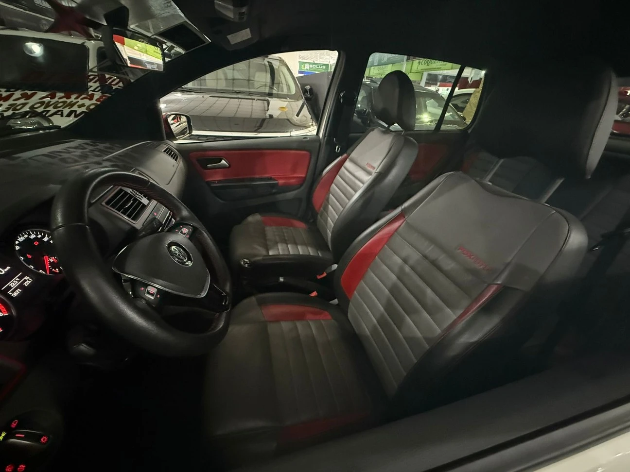 VOLKSWAGEN FOX
