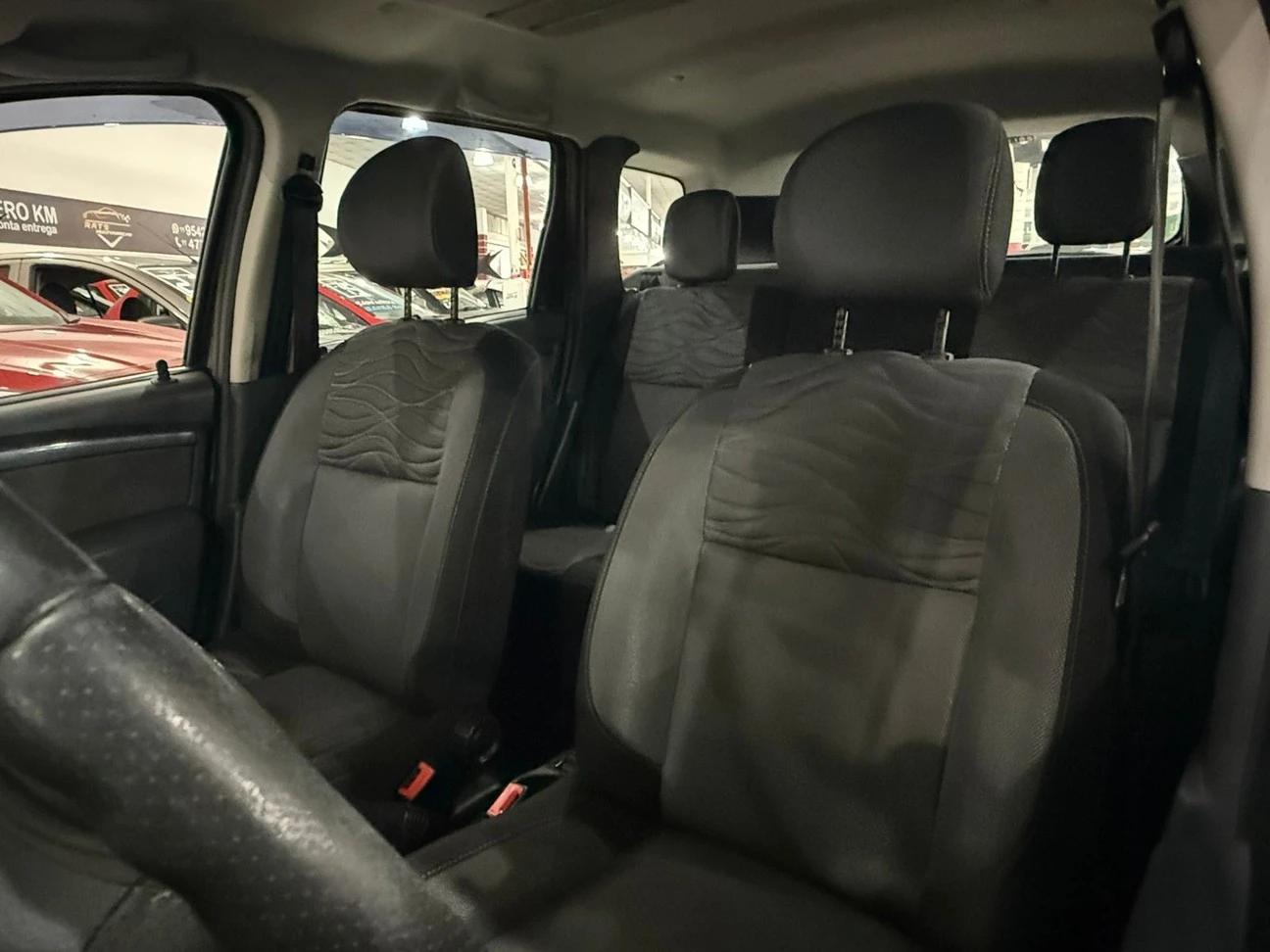 RENAULT DUSTER