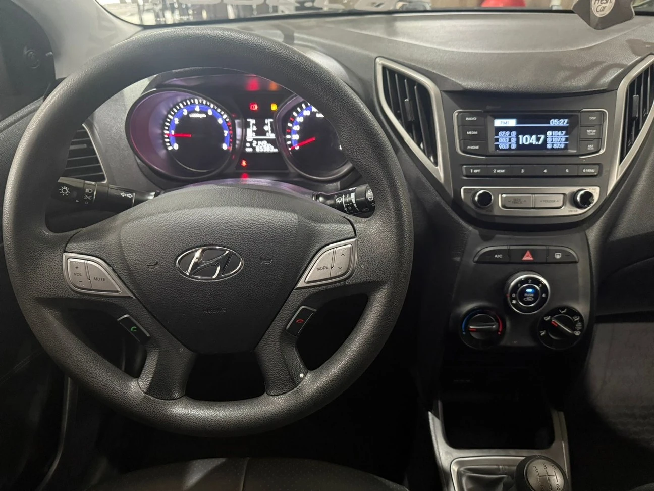 HYUNDAI HB20