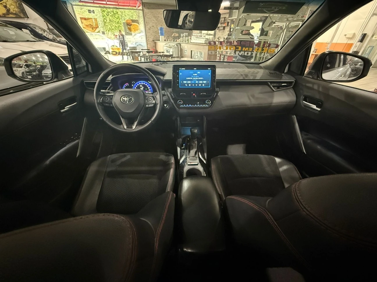 TOYOTA COROLLA CROSS