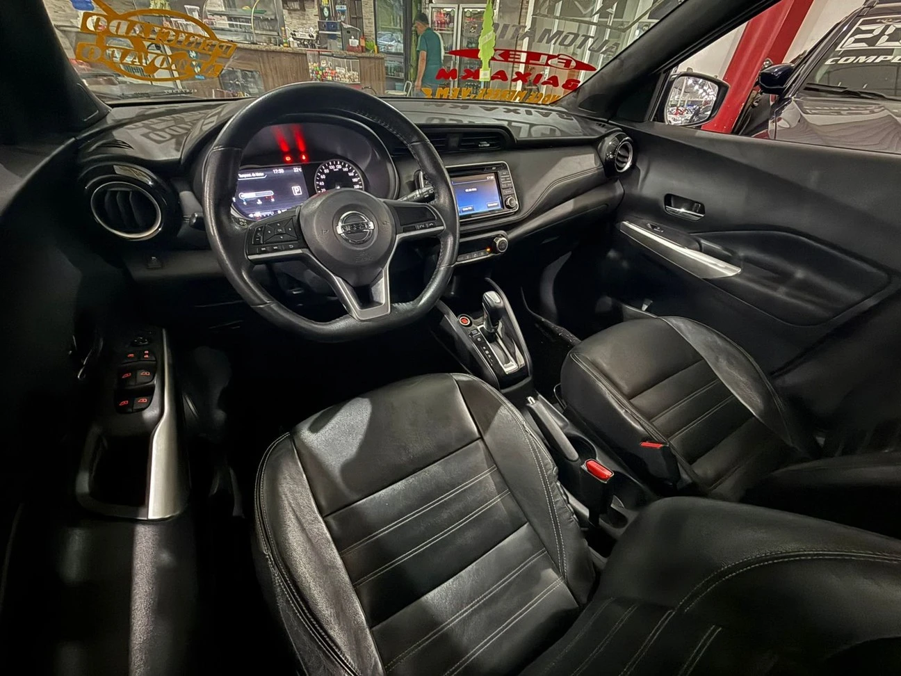NISSAN KICKS
