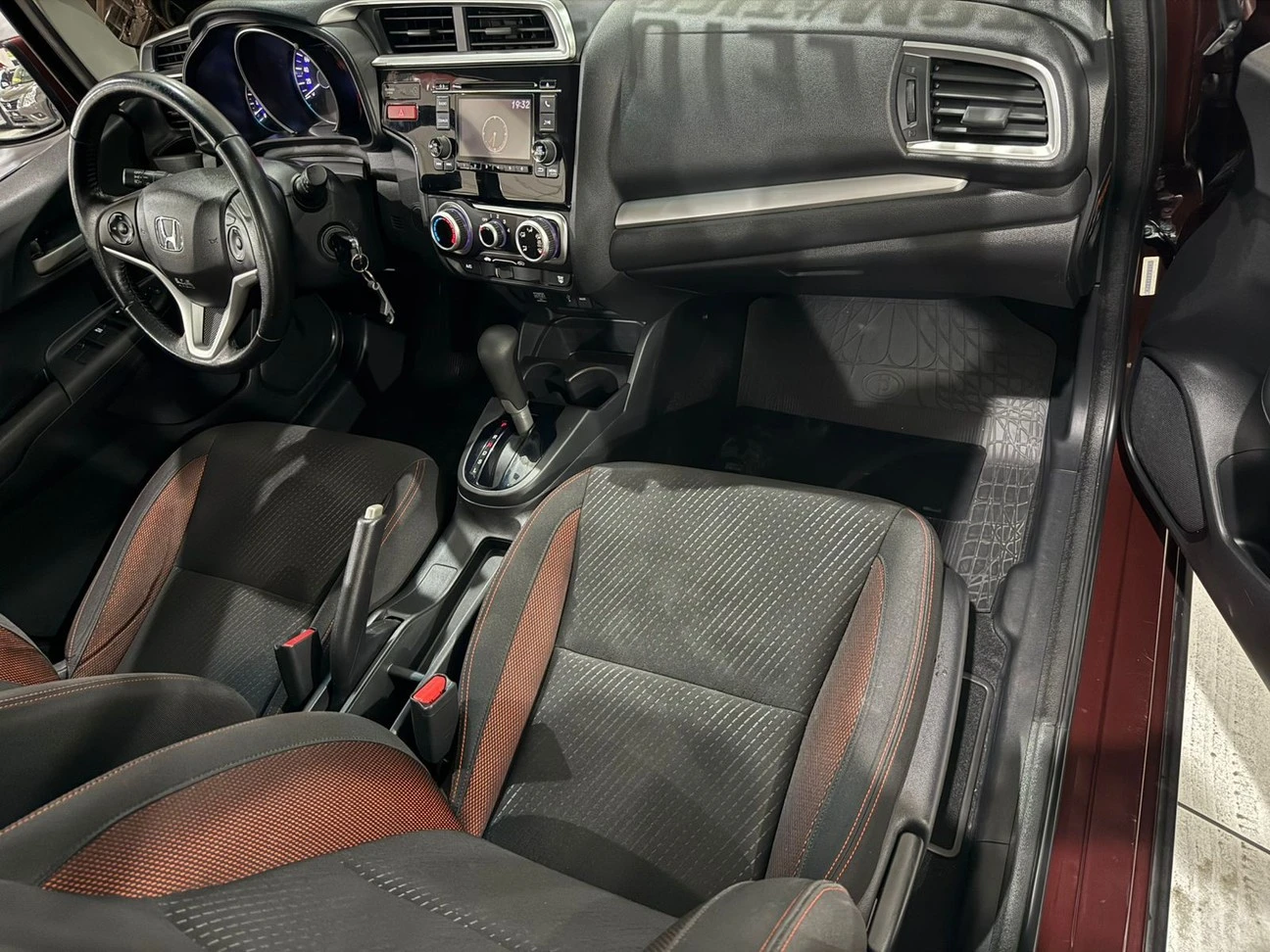 HONDA WR-V