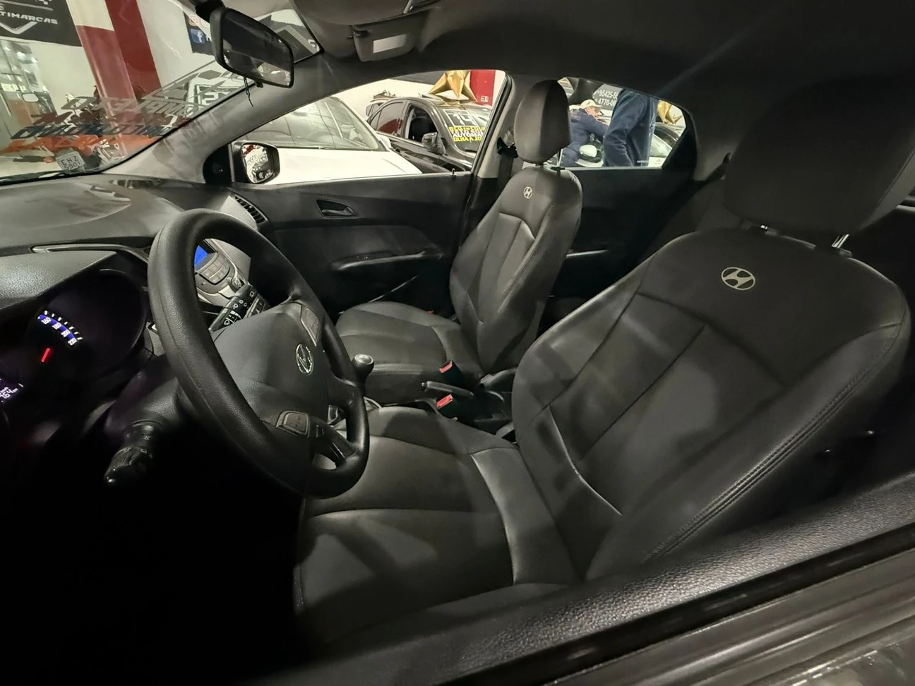 HYUNDAI HB20