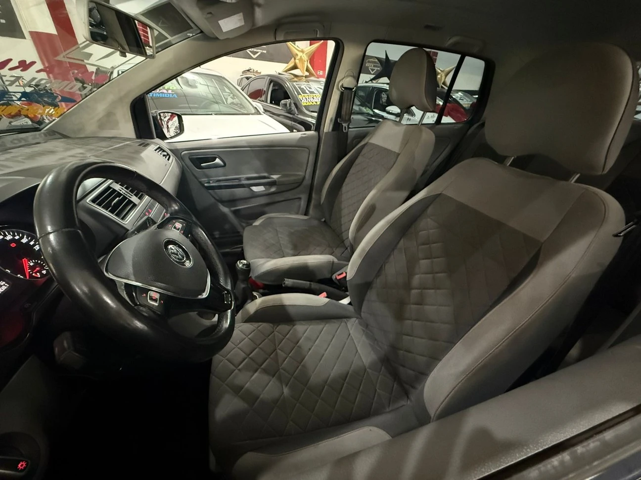 VOLKSWAGEN FOX