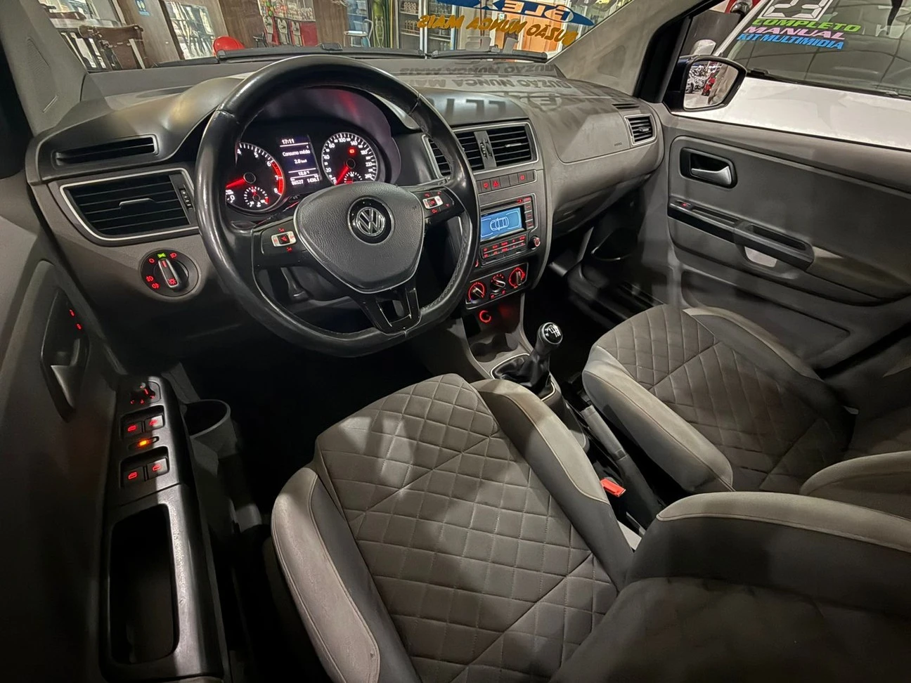 VOLKSWAGEN FOX