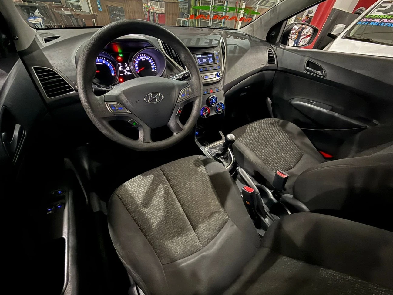 HYUNDAI HB20