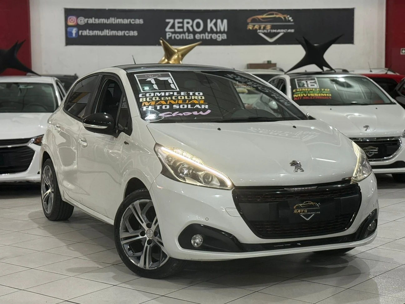 PEUGEOT 208