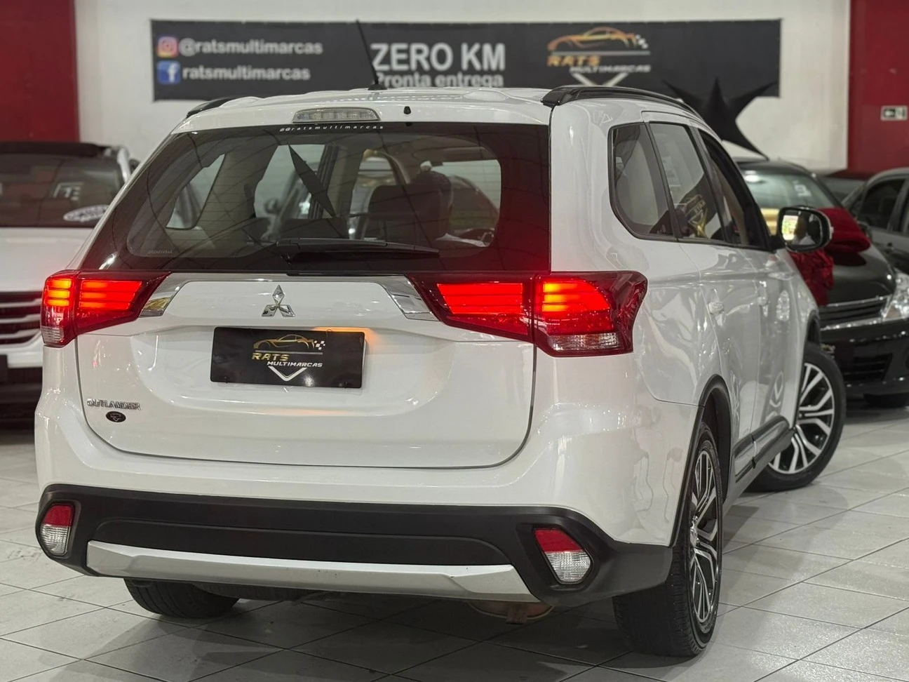 MITSUBISHI OUTLANDER