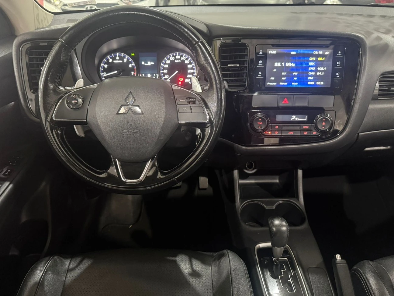 MITSUBISHI OUTLANDER