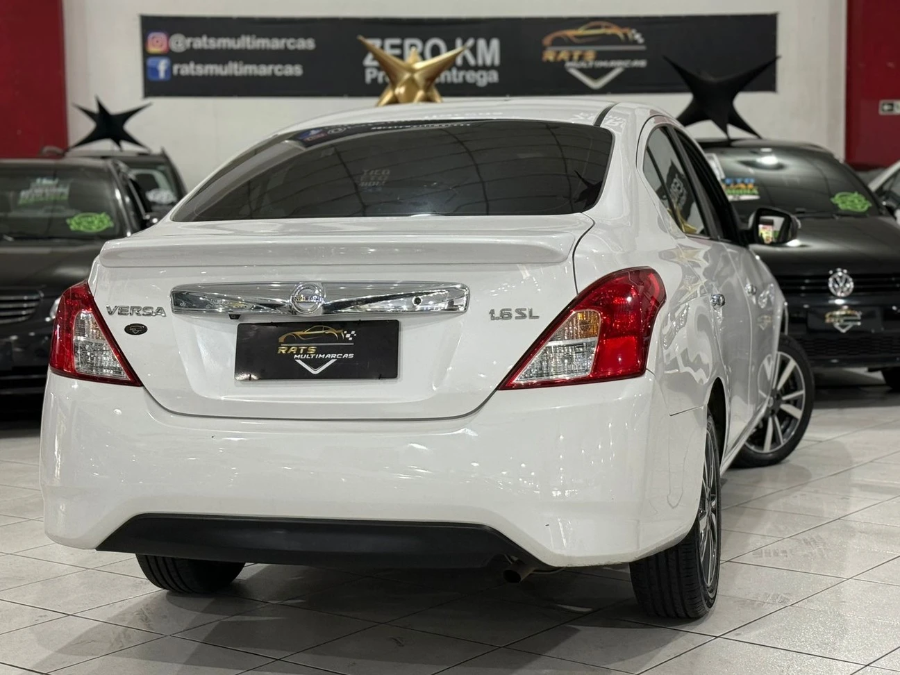NISSAN VERSA
