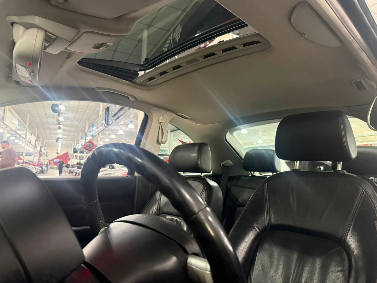 VOLKSWAGEN NEW BEETLE