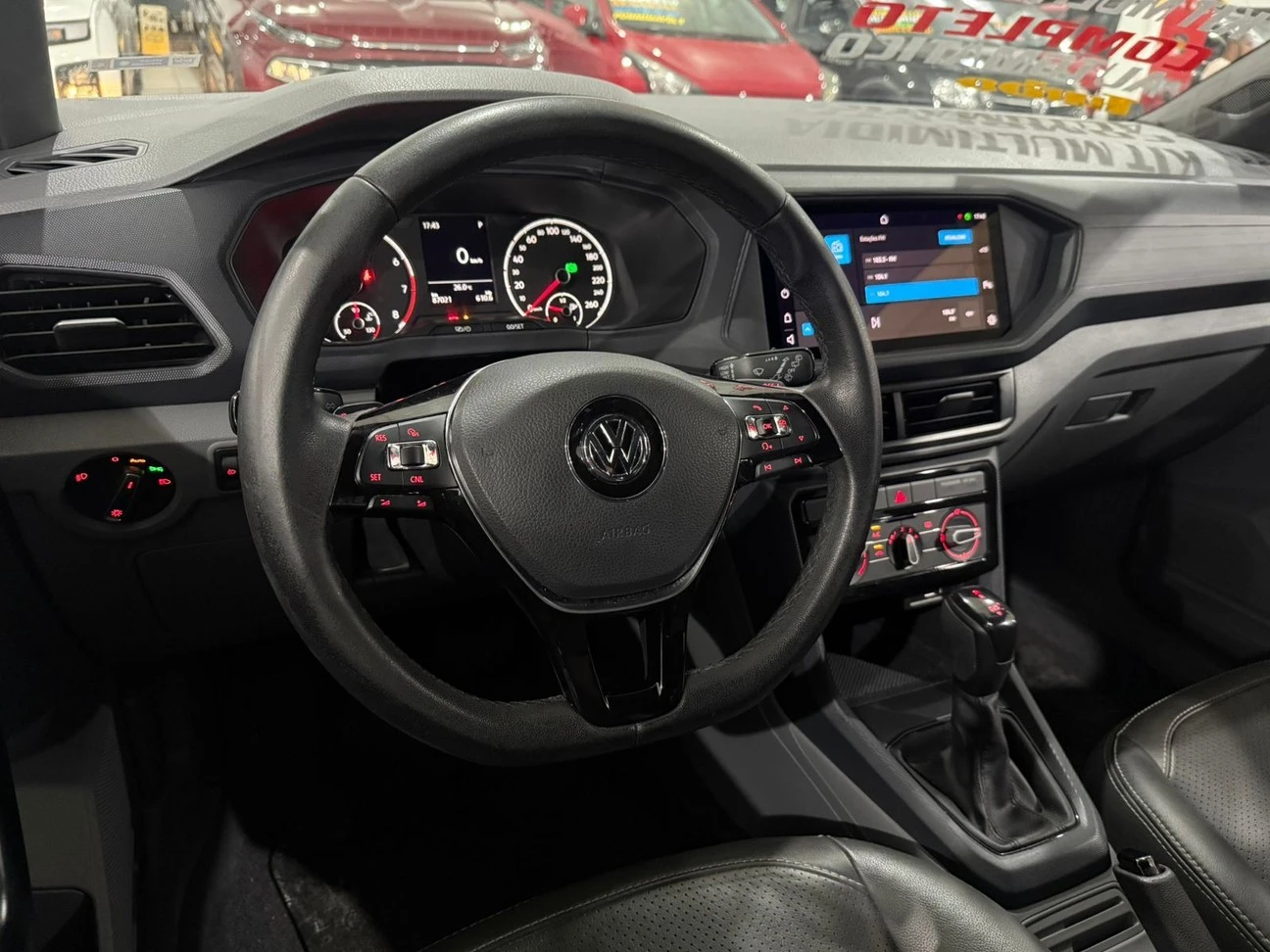 VOLKSWAGEN T-CROSS