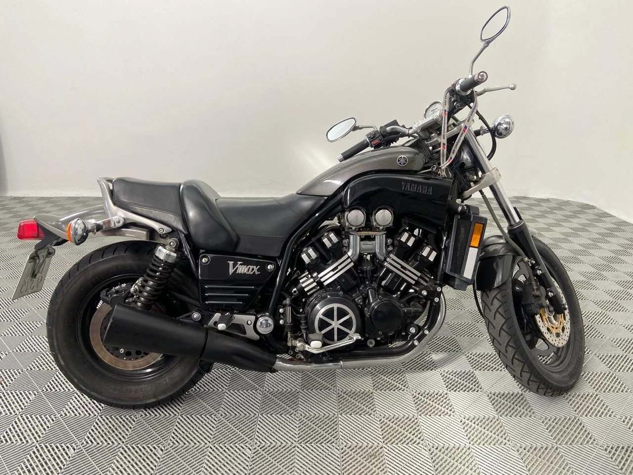 YAMAHA V MAX 1200