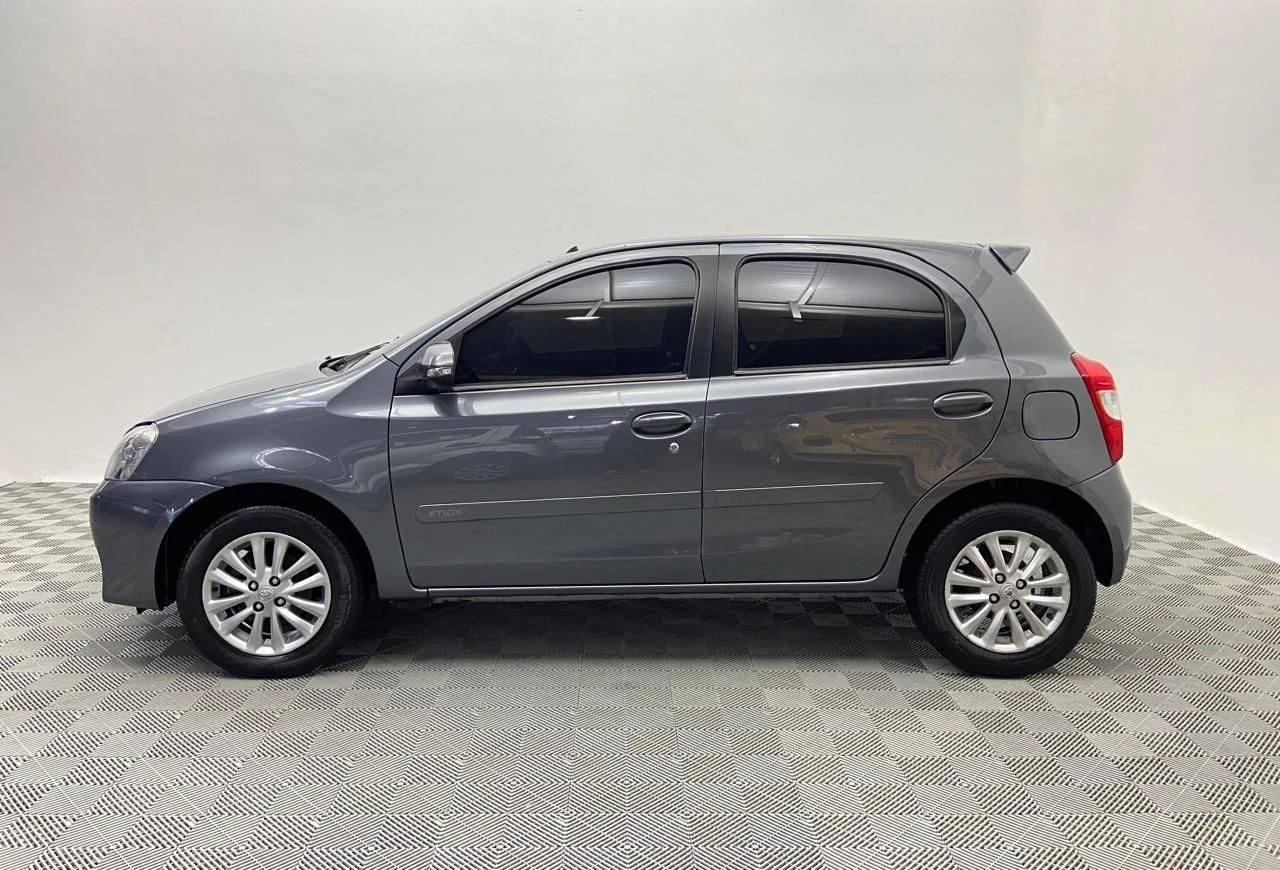 TOYOTA ETIOS