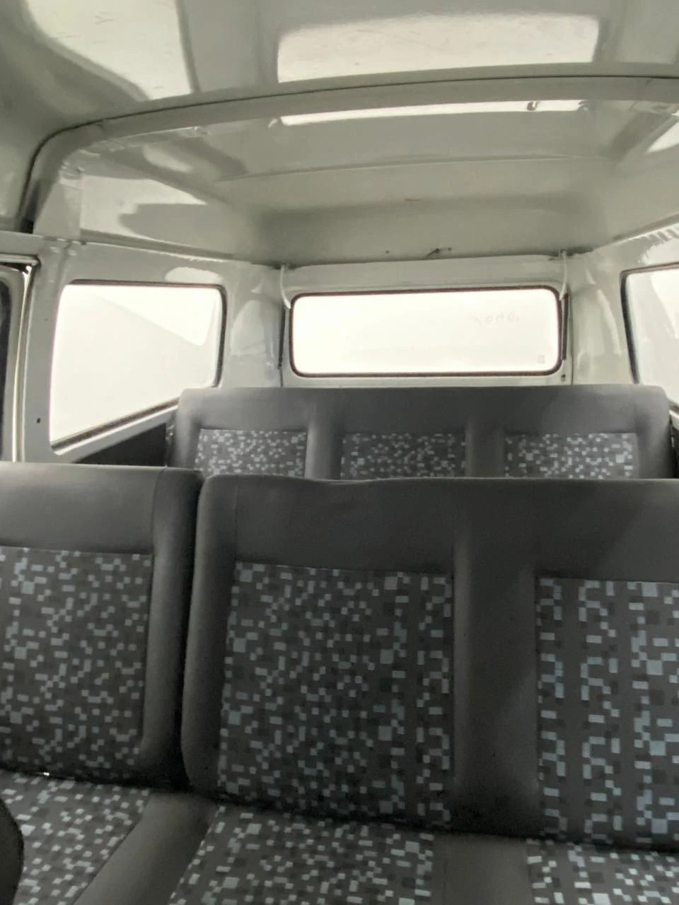VOLKSWAGEN KOMBI