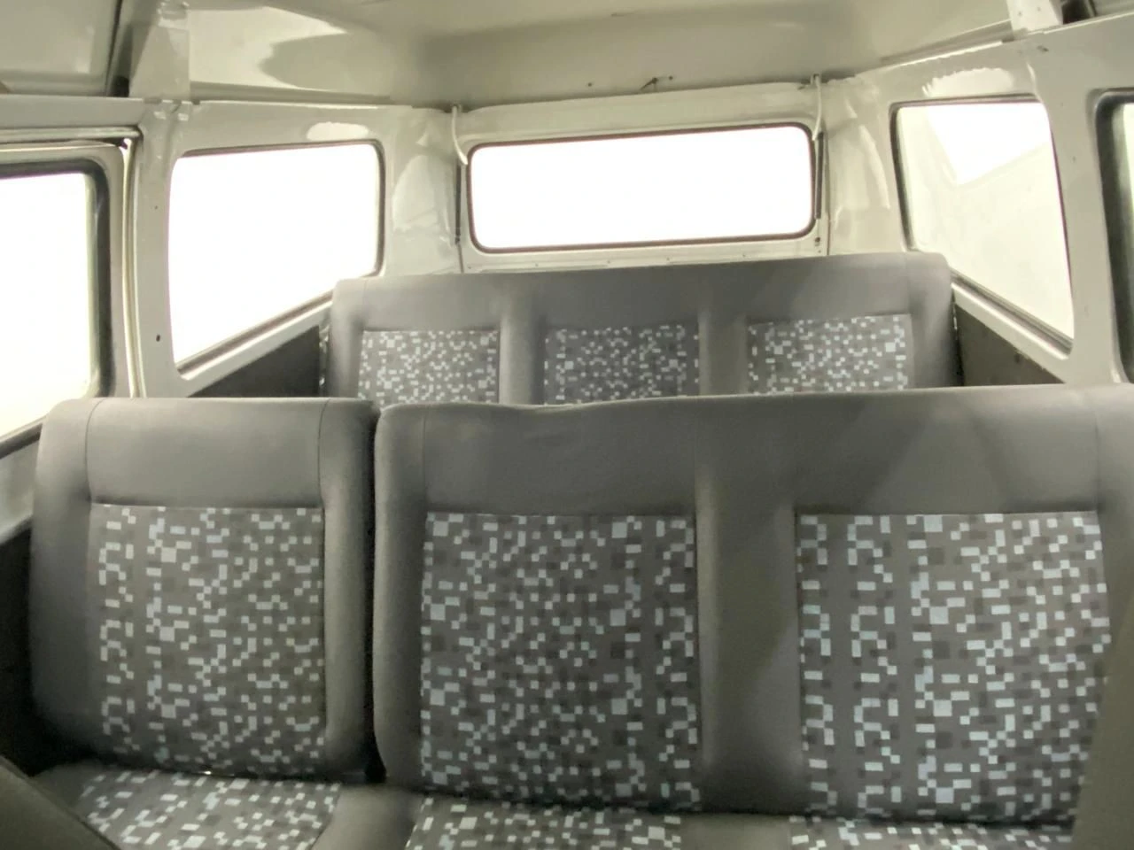 VOLKSWAGEN KOMBI