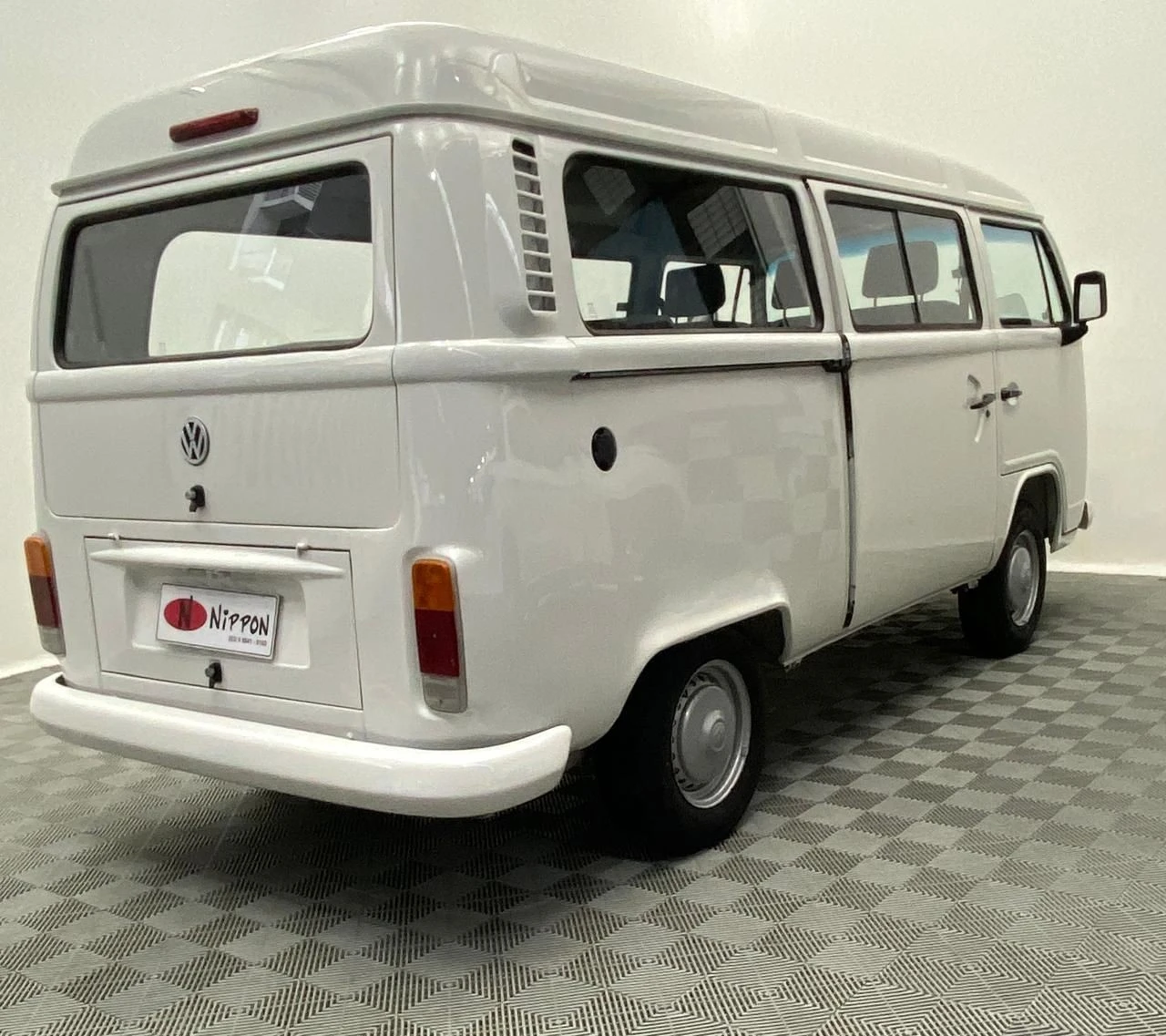 VOLKSWAGEN KOMBI