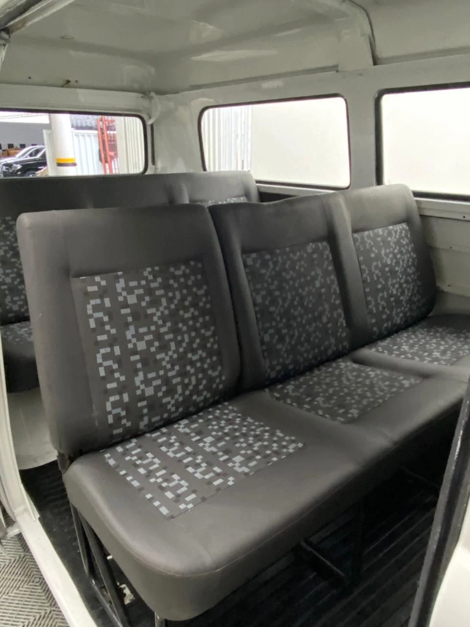 VOLKSWAGEN KOMBI