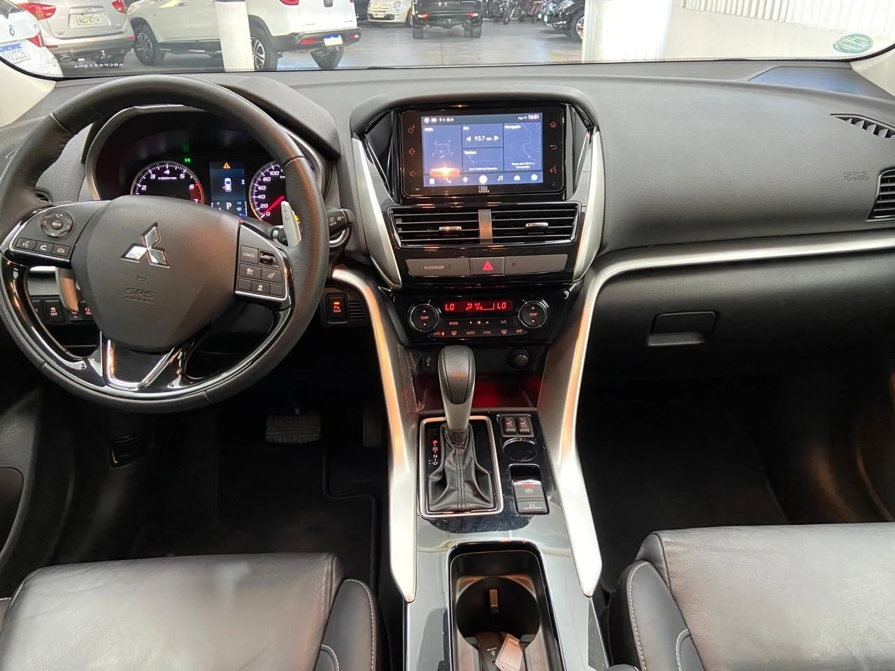 MITSUBISHI ECLIPSE CROSS