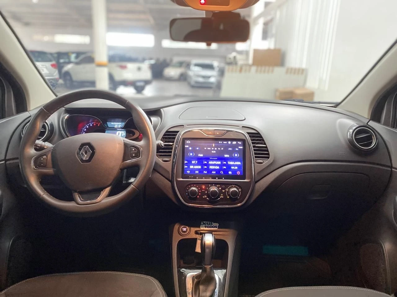 RENAULT CAPTUR
