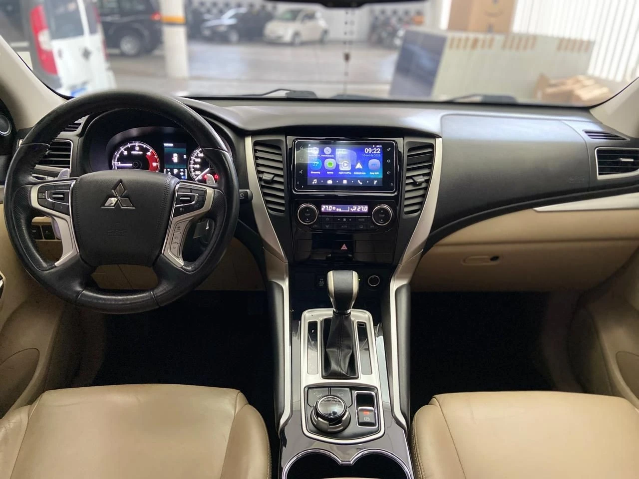 MITSUBISHI PAJERO SPORT