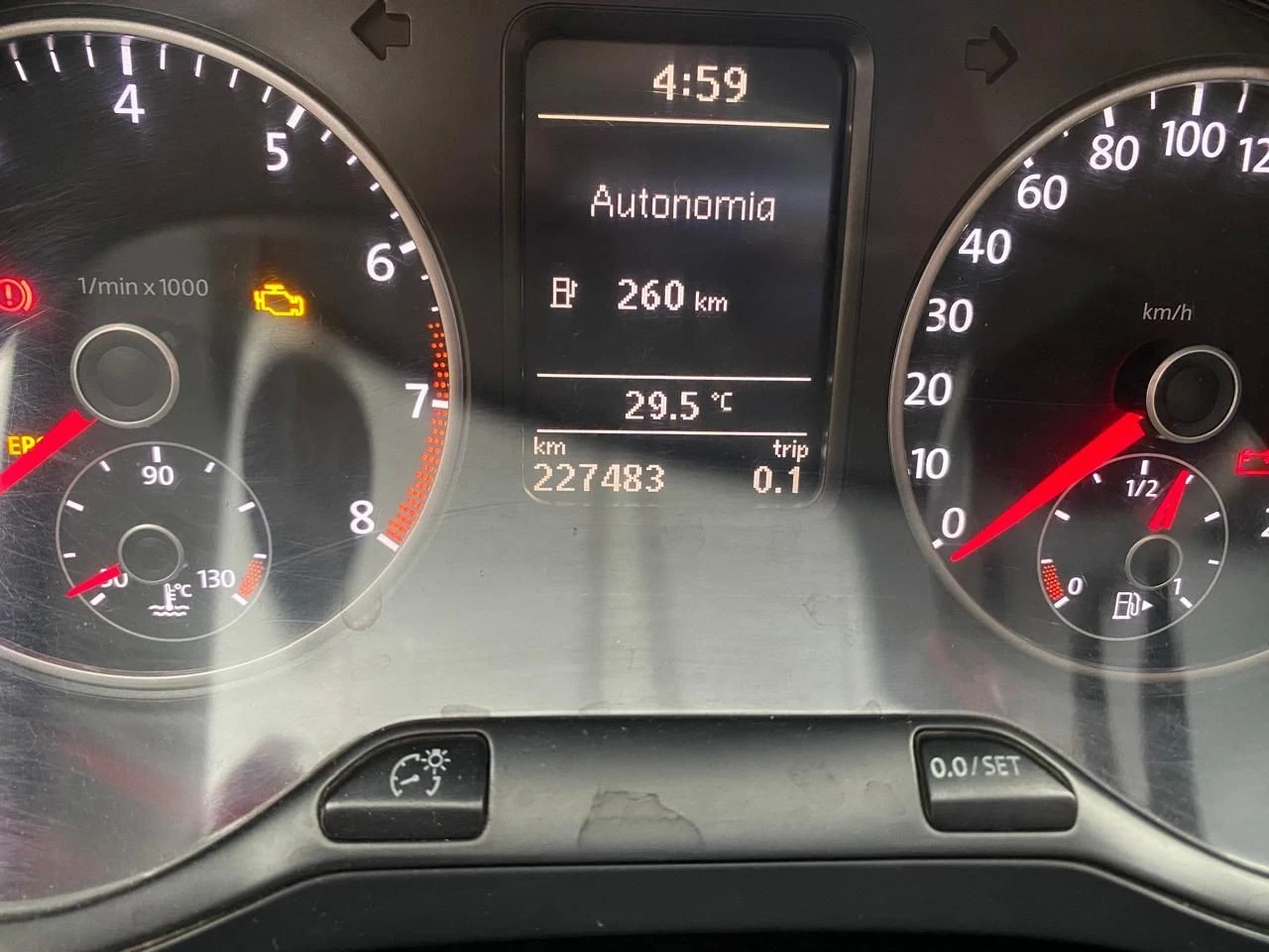 VOLKSWAGEN SPACE CROSS