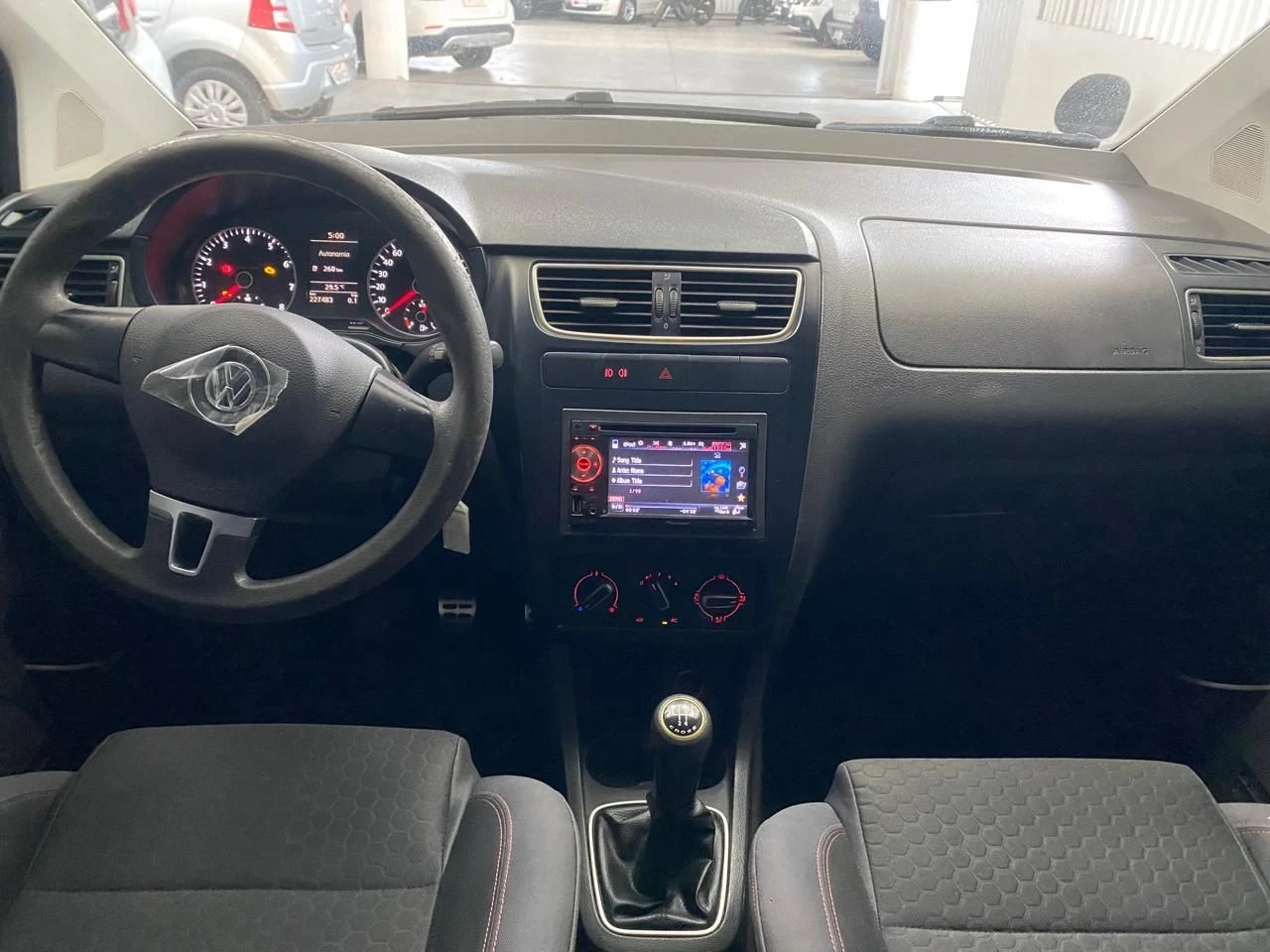 VOLKSWAGEN SPACE CROSS